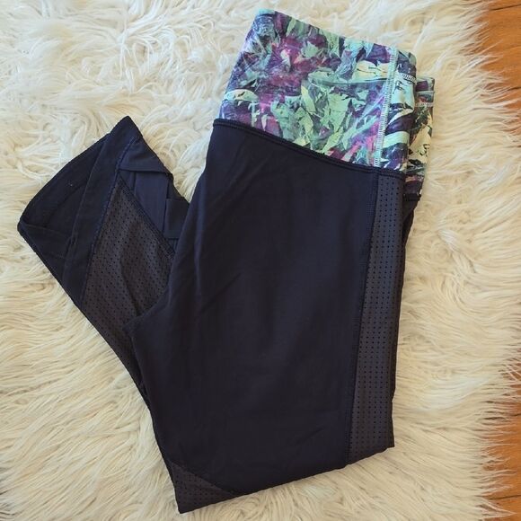 Lululemon Navy Leggings with Multicolor Floral Waistband LIKE NEW - Picture 12 of 12